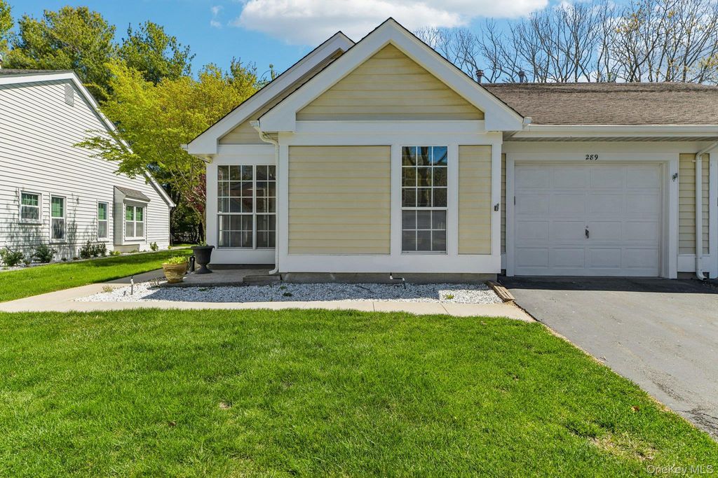 289 Glen Drive, Ridge, NY 11961