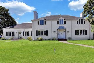 64 E Roe Boulevard, Patchogue, NY 11772