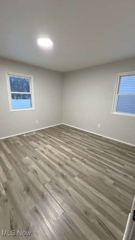 4281 Cricket Lane, Warrensville Heights, OH 44128