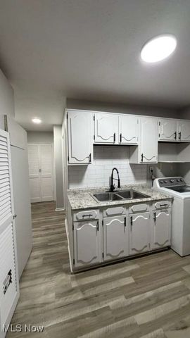 4281 Cricket Lane, Warrensville Heights, OH 44128