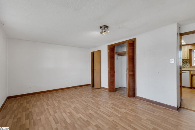 160 J Street, Greer, SC 29651