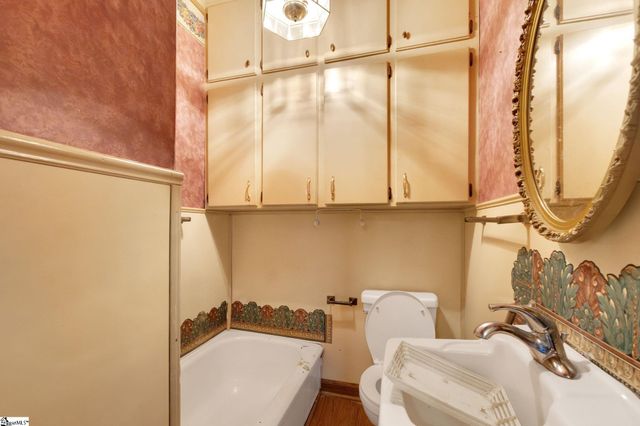 160 J Street, Greer, SC 29651