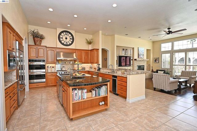 2221 Leccino Ct, Livermore, CA 94550