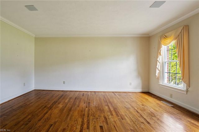 4524 Three Pine LN, Virginia Beach, VA 23457