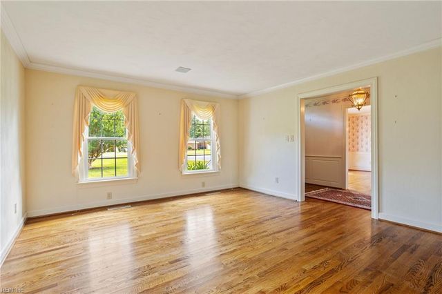 4524 Three Pine LN, Virginia Beach, VA 23457