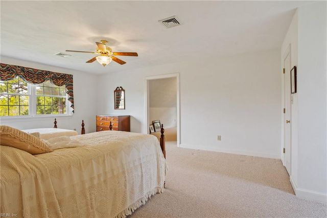 4524 Three Pine LN, Virginia Beach, VA 23457