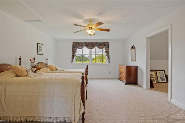 4524 Three Pine LN, Virginia Beach, VA 23457