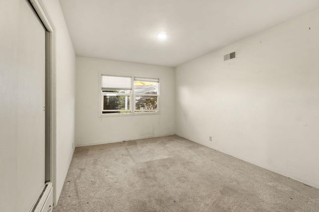 2733 G Street Street, Eureka, CA 95501