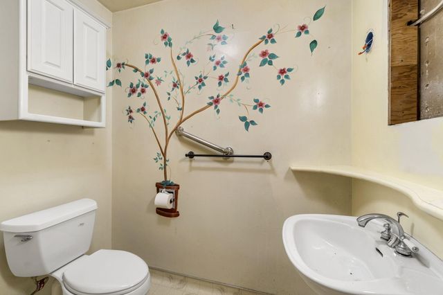 2733 G Street Street, Eureka, CA 95501