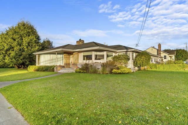 2733 G Street Street, Eureka, CA 95501