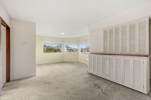 2733 G Street Street, Eureka, CA 95501