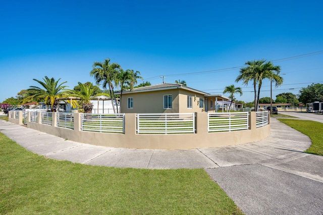 8200 NW 31st Ave, Miami, FL 33147