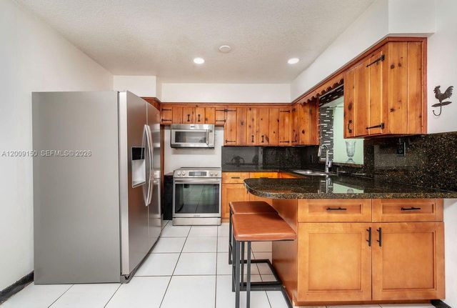 8200 NW 31st Ave, Miami, FL 33147