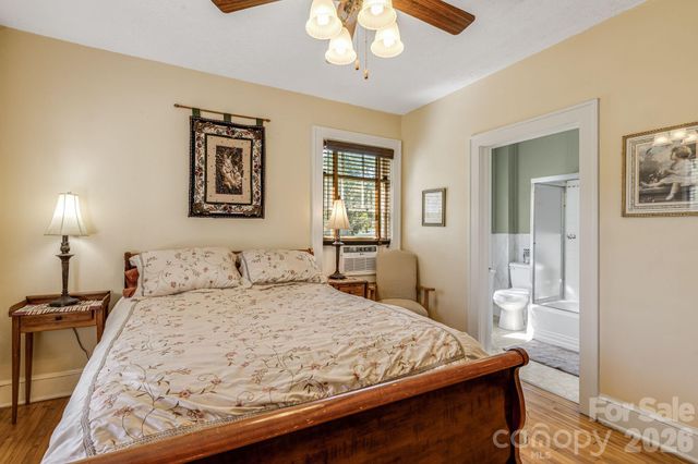29 Walnut Street, Hot Springs, NC 28743