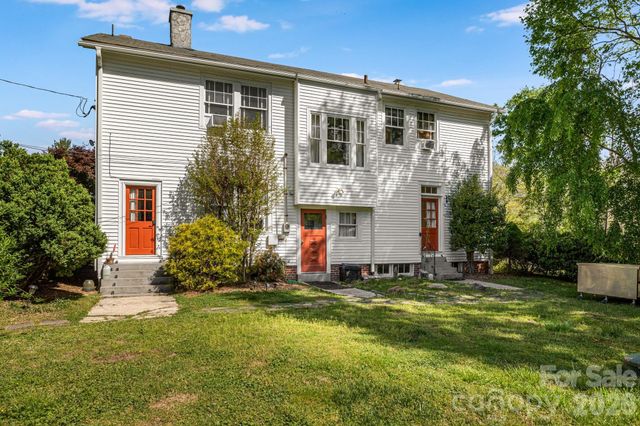 29 Walnut Street, Hot Springs, NC 28743