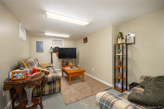 2 Park Lane, Beacon, NY 12508