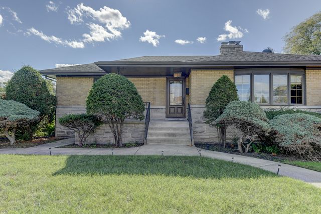 17706 Wentworth Avenue, Lansing, IL 60438