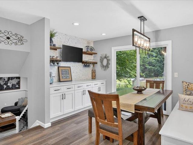 1505 Commerce Pines Drive, Commerce Township, MI 48390