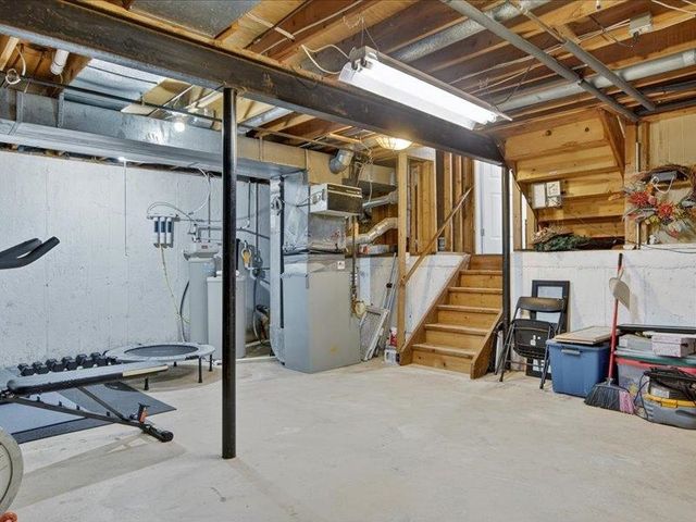 1505 Commerce Pines Drive, Commerce Township, MI 48390