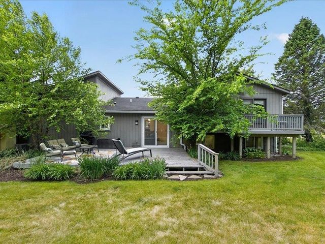 1505 Commerce Pines Drive, Commerce Township, MI 48390