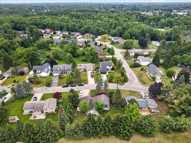 1505 Commerce Pines Drive, Commerce Township, MI 48390