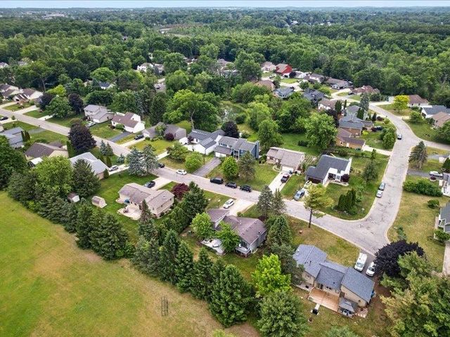 1505 Commerce Pines Drive, Commerce Township, MI 48390