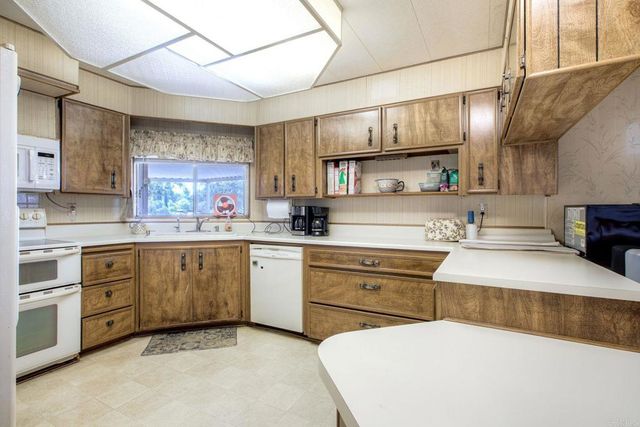 18218 Paradise Mountain 115, Valley Center, CA 92082