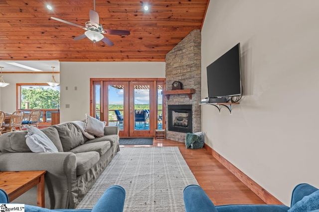 162 Riggins Bridge Road, Liberty, SC 29657