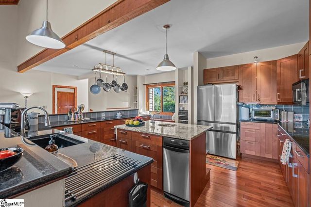 162 Riggins Bridge Road, Liberty, SC 29657