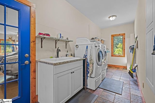 162 Riggins Bridge Road, Liberty, SC 29657