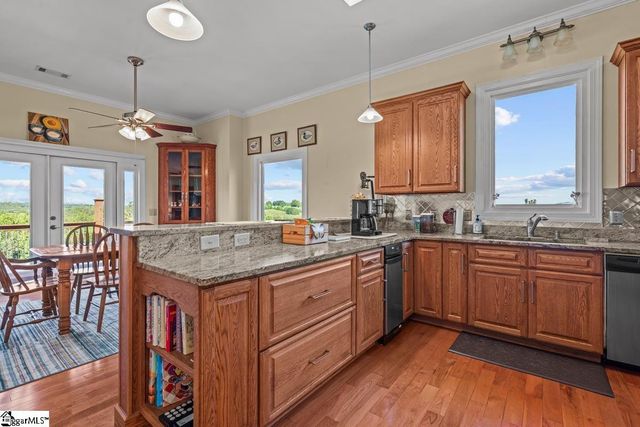 162 Riggins Bridge Road, Liberty, SC 29657