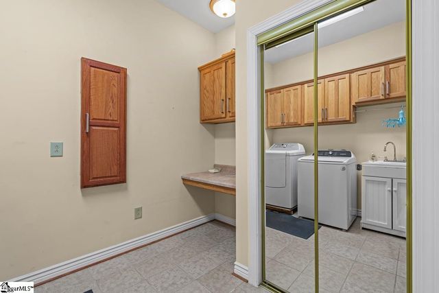 162 Riggins Bridge Road, Liberty, SC 29657