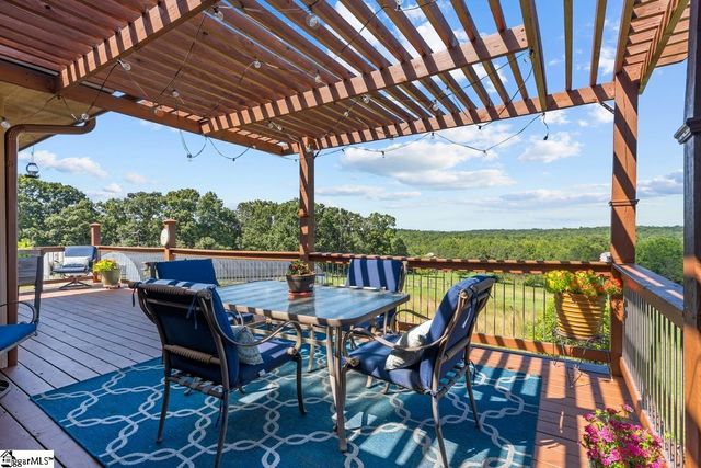 162 Riggins Bridge Road, Liberty, SC 29657