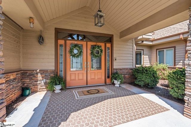 162 Riggins Bridge Road, Liberty, SC 29657