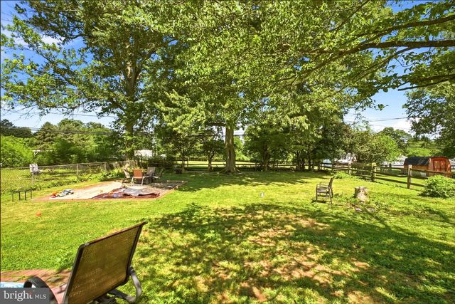 112 MEADOWBROOK LN, Brookhaven, PA 19015