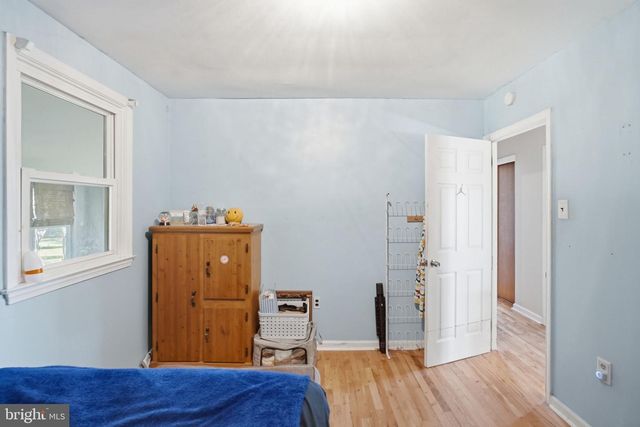 112 MEADOWBROOK LN, Brookhaven, PA 19015