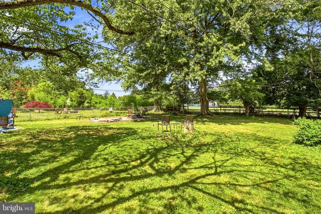 112 MEADOWBROOK LN, Brookhaven, PA 19015
