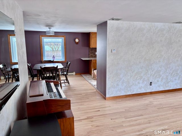 160 Aimes Drive, West Haven, CT 06516