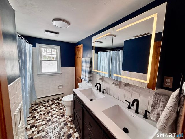 160 Aimes Drive, West Haven, CT 06516