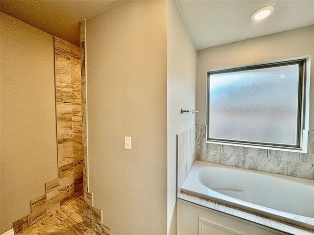 1620 NE 33rd Terrace, Moore, OK 73160