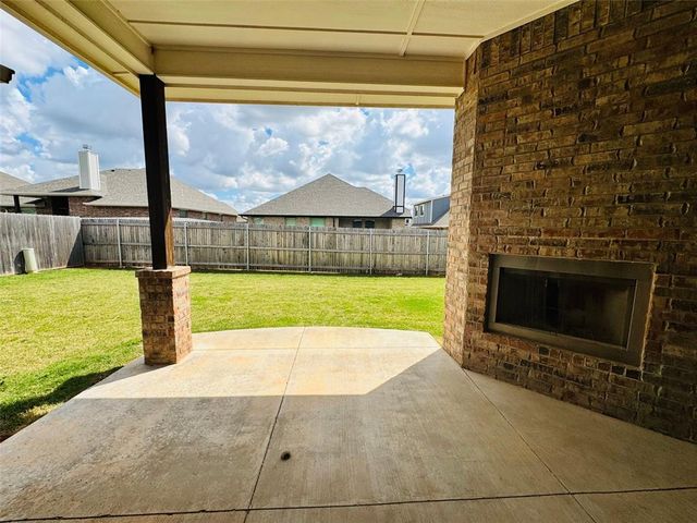 1620 NE 33rd Terrace, Moore, OK 73160