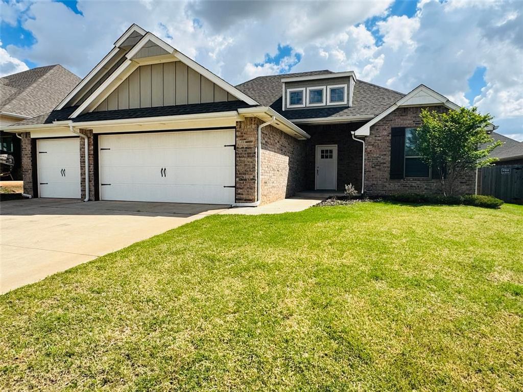 1620 NE 33rd Terrace, Moore, OK 73160