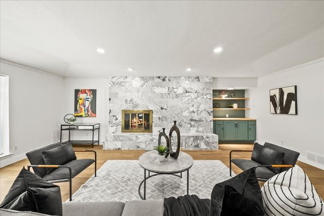 3651 Stables Lane, Dallas, TX 75229