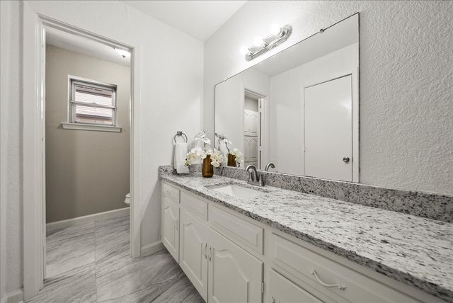 3651 Stables Lane, Dallas, TX 75229