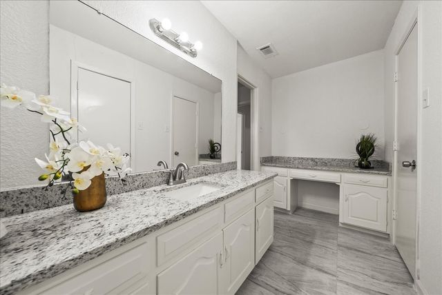 3651 Stables Lane, Dallas, TX 75229