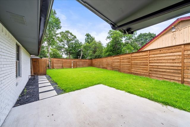 3651 Stables Lane, Dallas, TX 75229