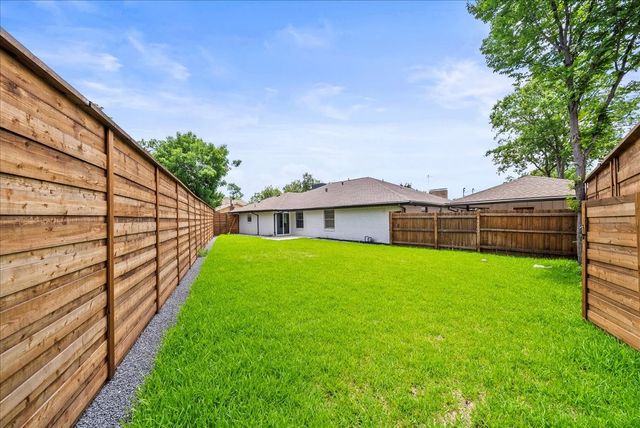 3651 Stables Lane, Dallas, TX 75229