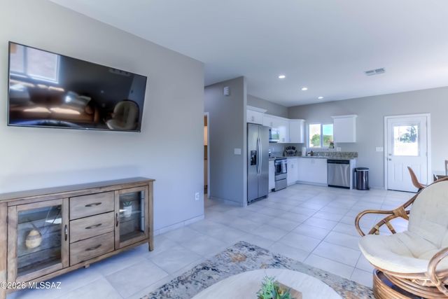46 S Nashville Place, Vail, AZ 85641
