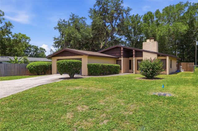 4923 17TH STREET, Zephyrhills, FL 33542