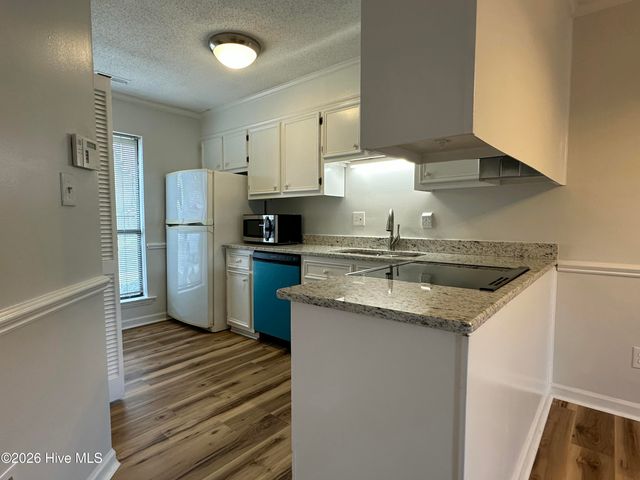 50 Upton Drive, Greenville, NC 27858